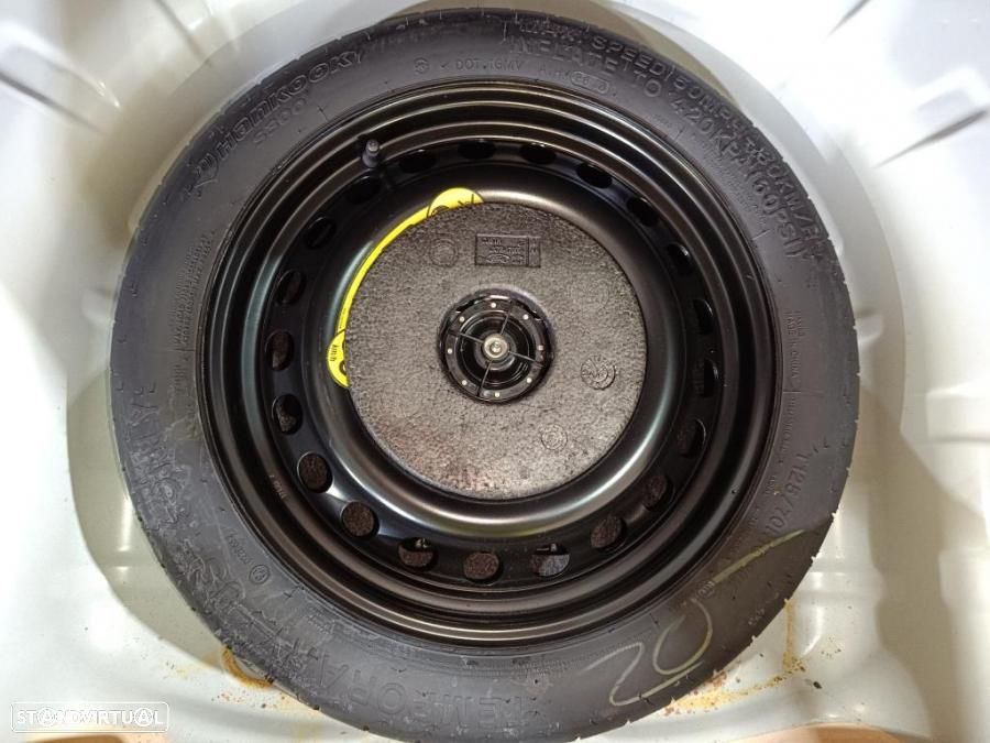 Ford Focus SW 1.0 EcoBoost Business - 41