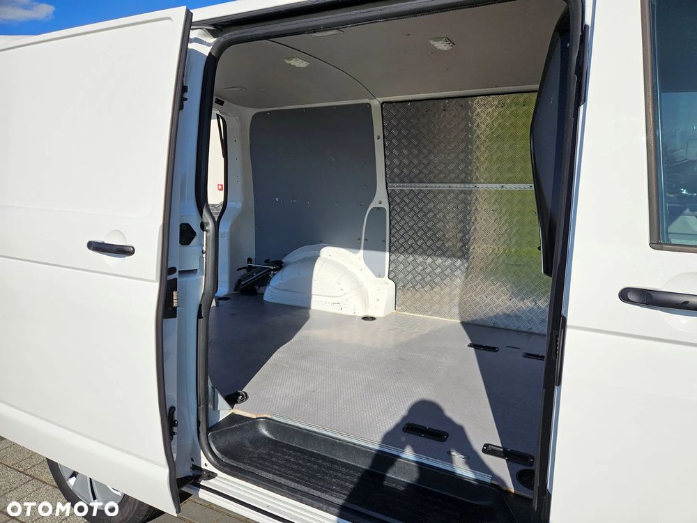 Volkswagen Transporter 2.0TDI 150KM - 27