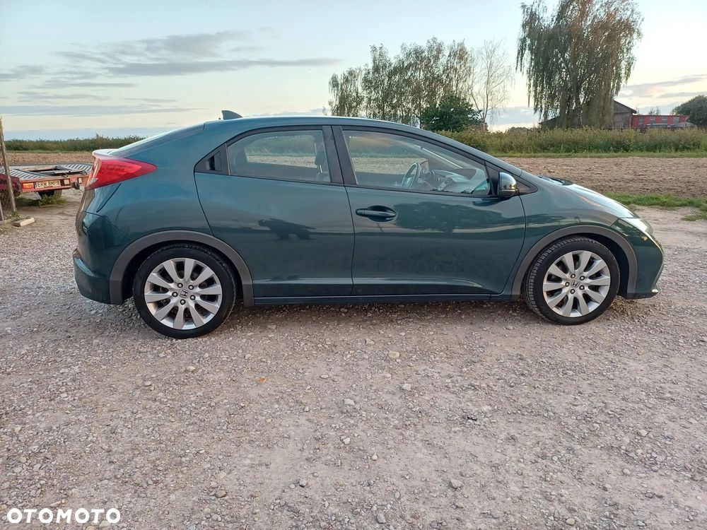 Honda Civic 1.6 i-DTEC Lifestyle Black Edition - 2