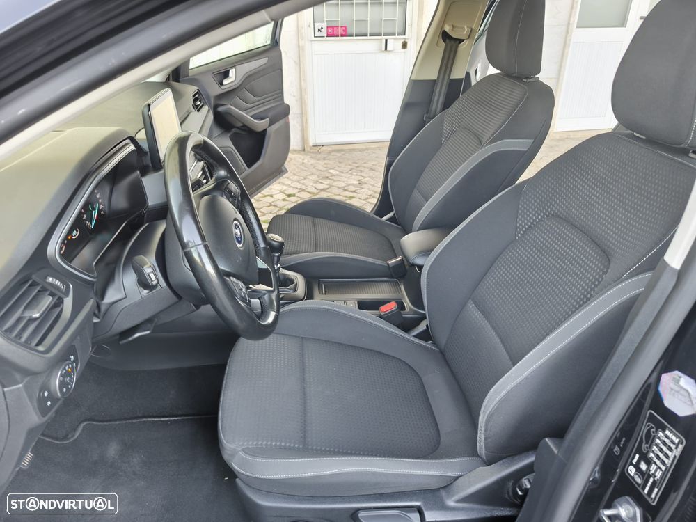 Ford Focus SW - 10