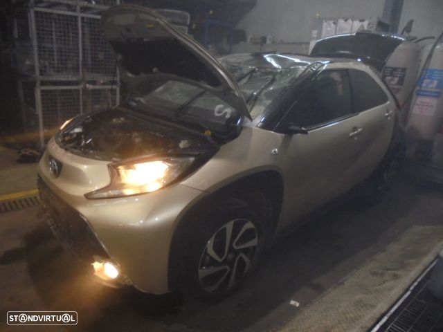 Carro MOT: 1KR  CXVEL TOYOTA AYGO X 2023 1.0 VVTI 72CV 5P BEGE GASOLINA - 3