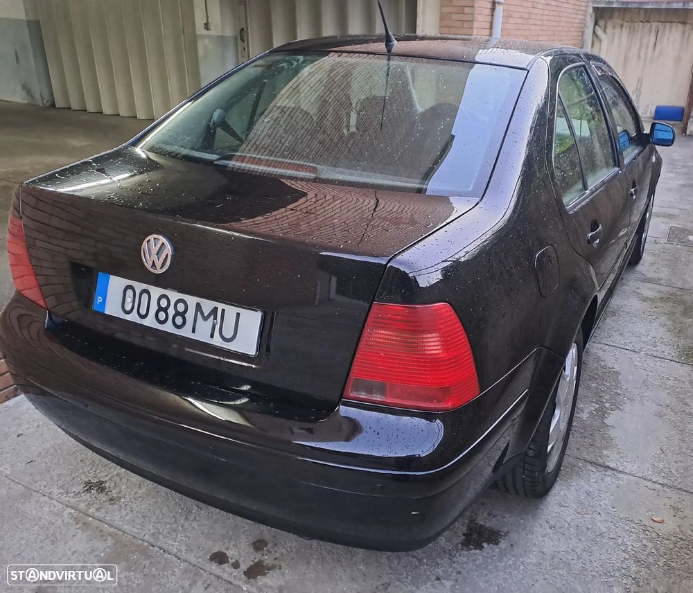 VW Bora 1.9 TDi Highline - 3
