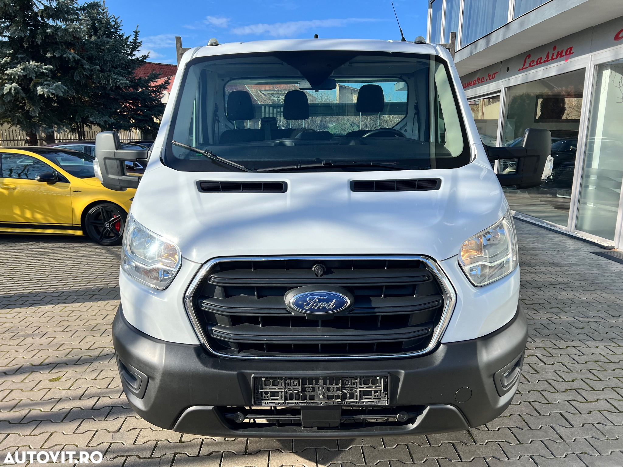 Ford Transit 350 2.0 EcoBlue 130 CP L4 DCIV RWD Trend - 2