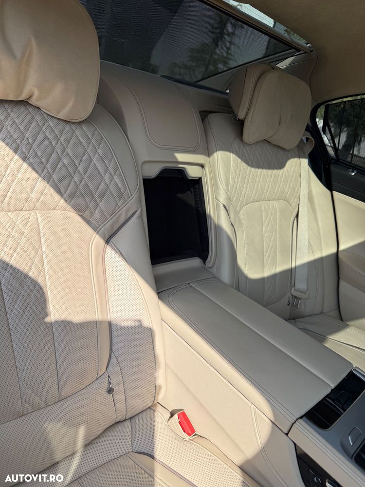 BMW Seria 7 740Ld xDrive - 14