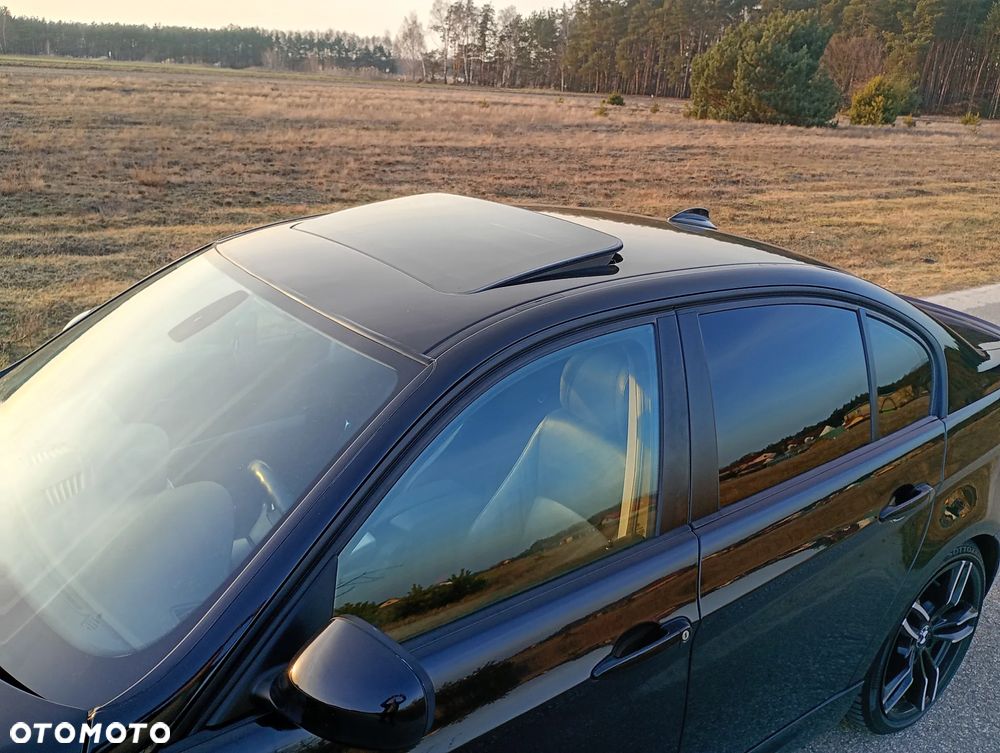 BMW Seria 3 320i Edition Exclusive - 28