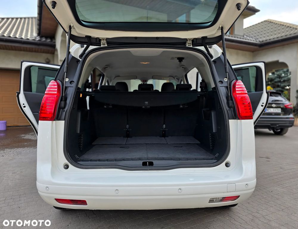 Peugeot 5008 - 12