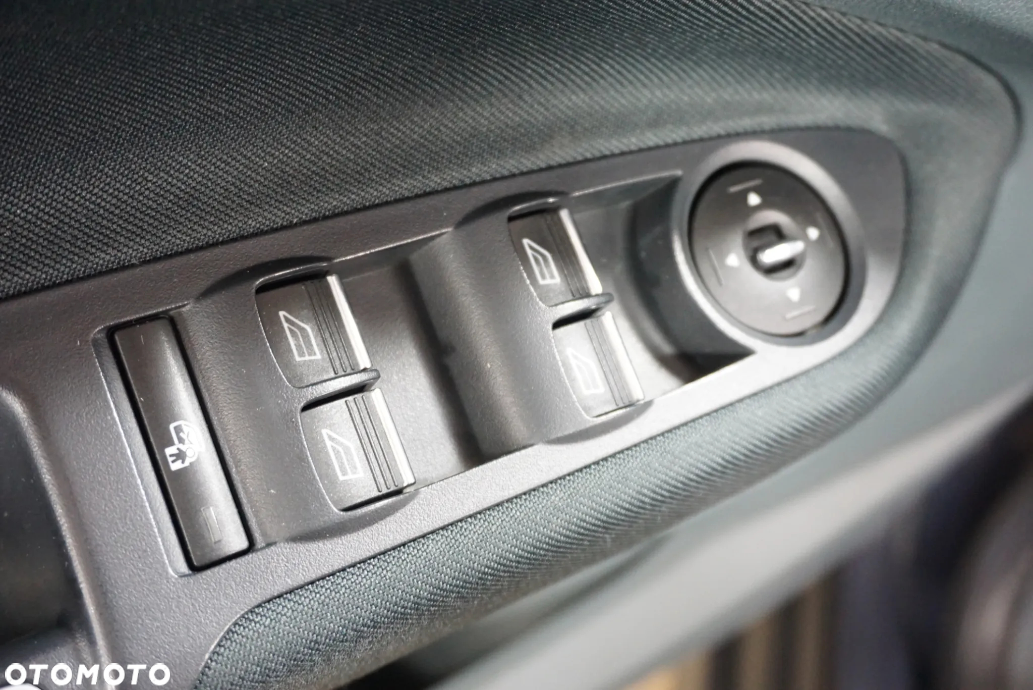 Ford C-MAX 1.6 Edition - 22