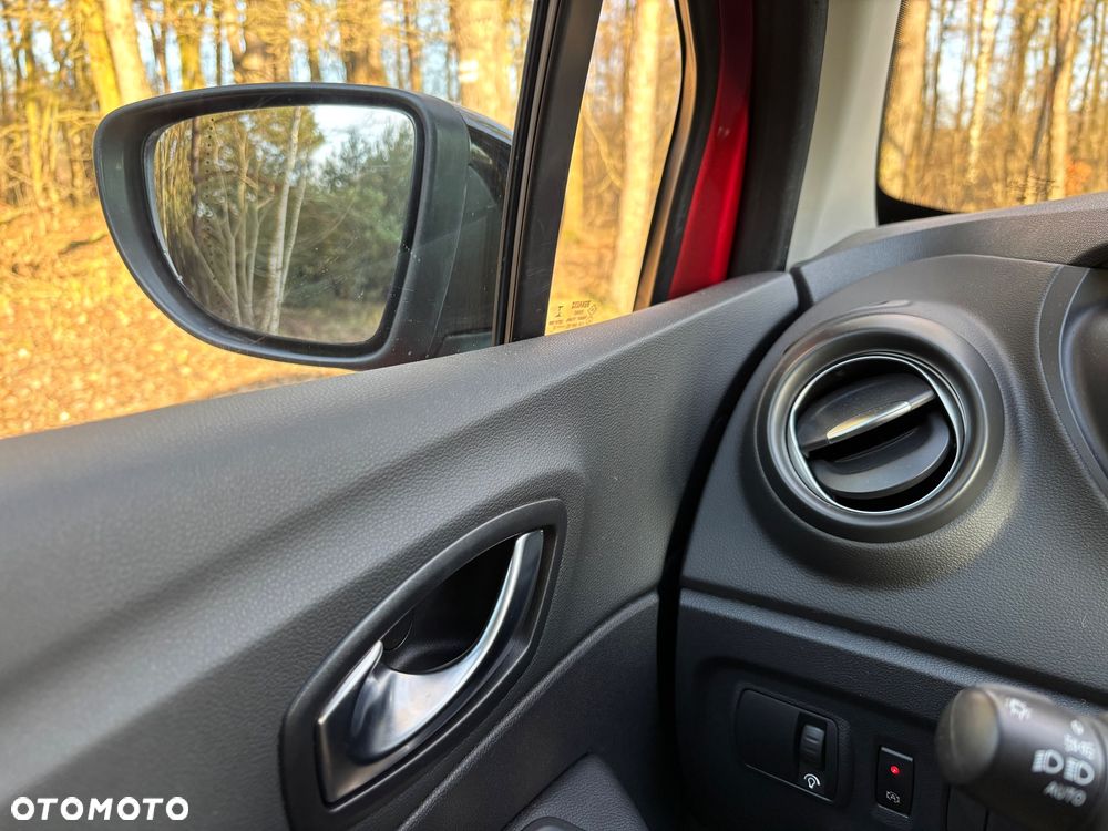 Renault Captur 1.2 Energy TCe XMOD - 21