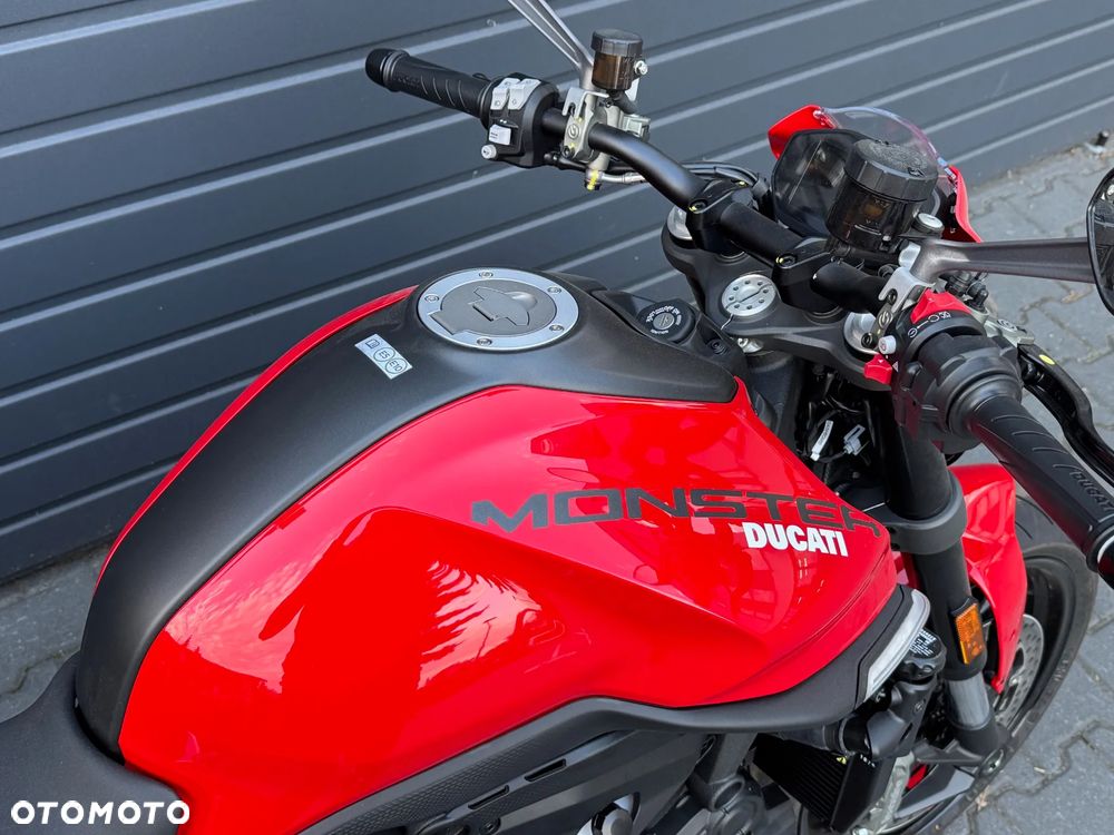 Ducati Monster - 8