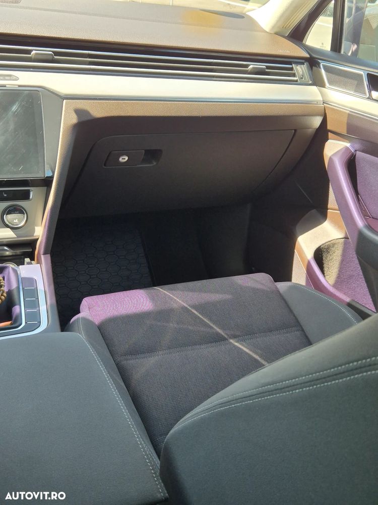 Volkswagen Passat 1.4 TSI ACT Comfortline - 9