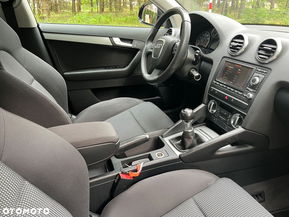Audi A3 Sportback - 16