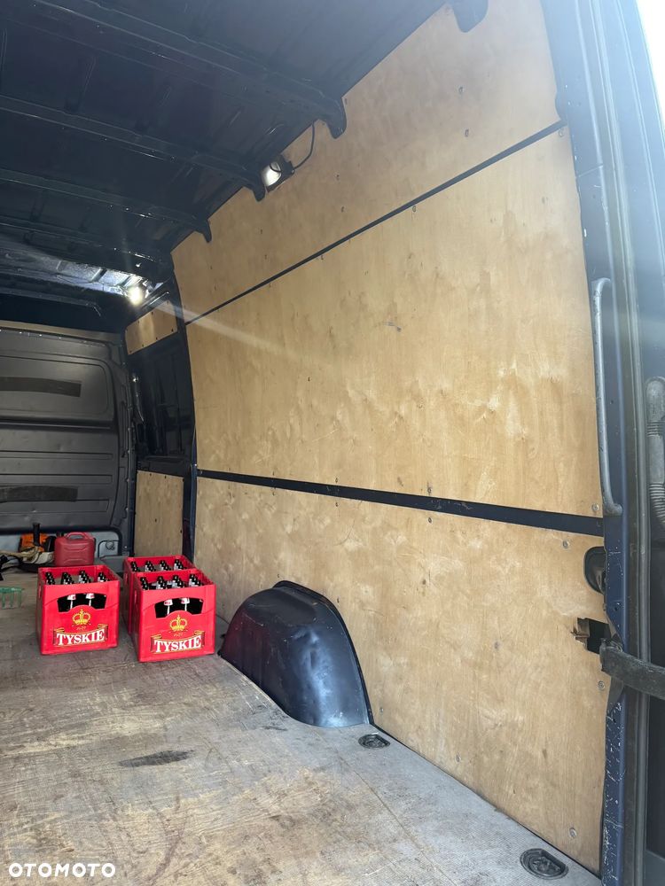 Mercedes-Benz Sprinter - 6