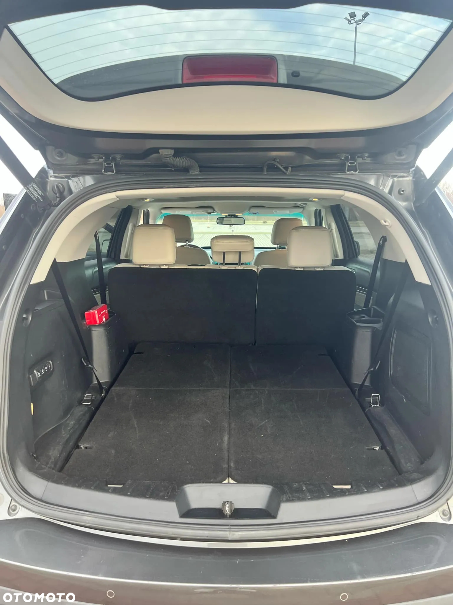 Ford Explorer - 12