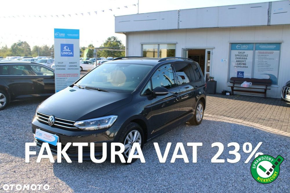 Volkswagen Touran - 1