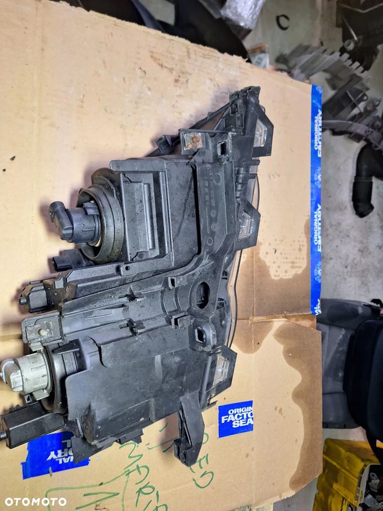 lampa przód prawa lub lewa  BMW E46 SEDAN 6902746 - 8