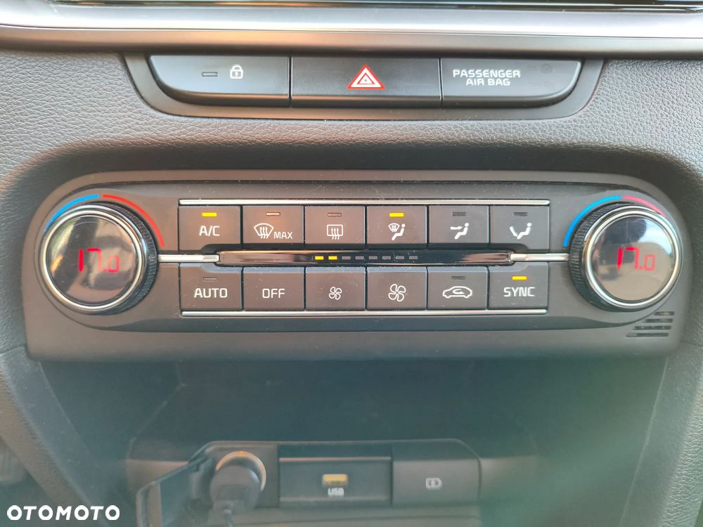 Kia Ceed 1.4 T-GDI M DCT - 20