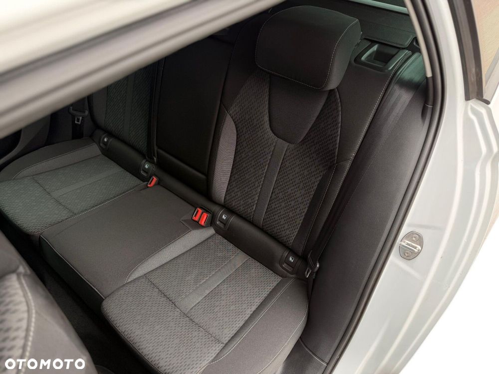 Skoda Octavia 2.0 TDI Ambition DSG - 22