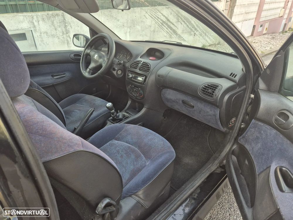 Peugeot 206 1.1 Color Line - 4
