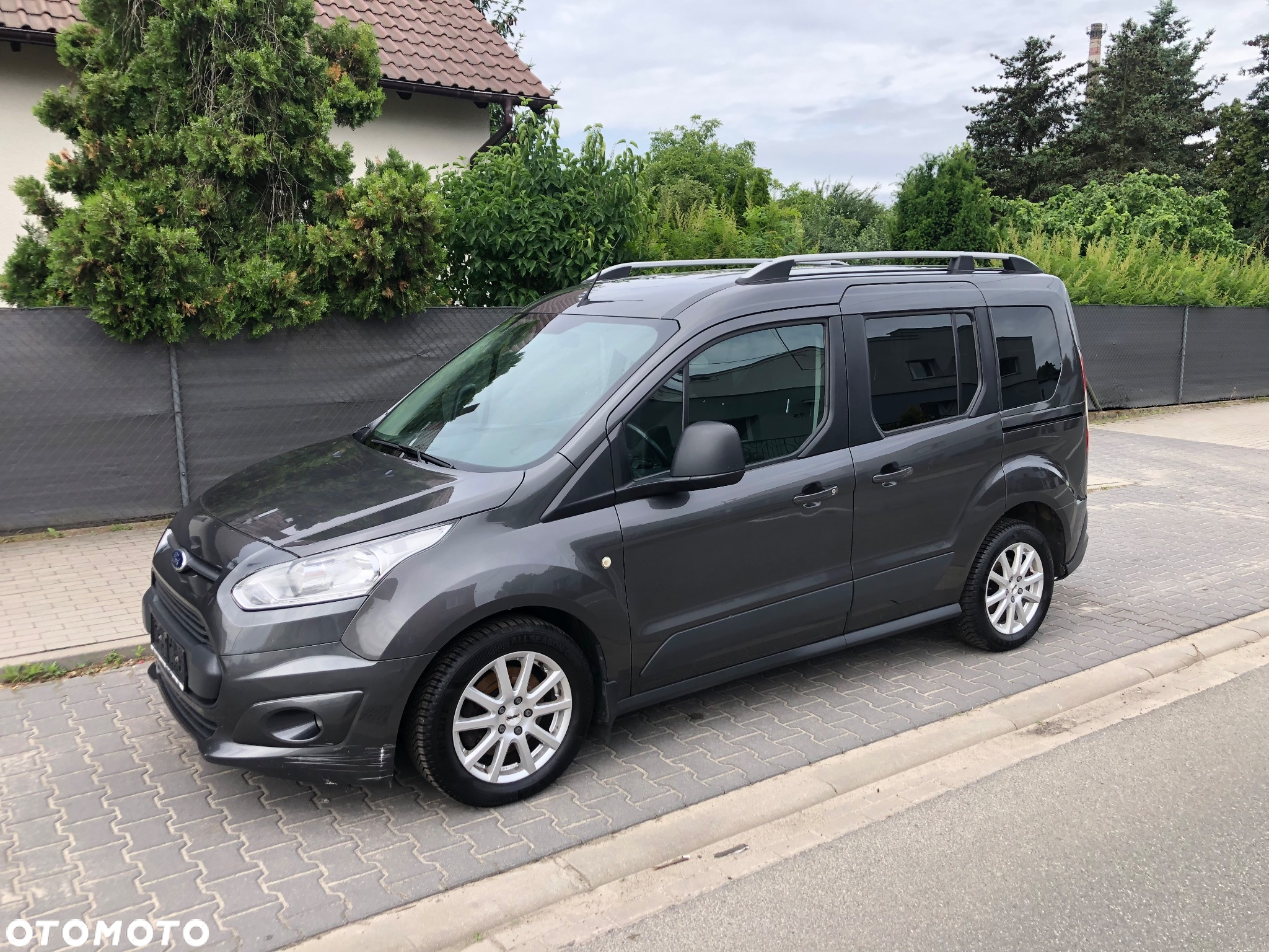 Ford Tourneo Connect - 4