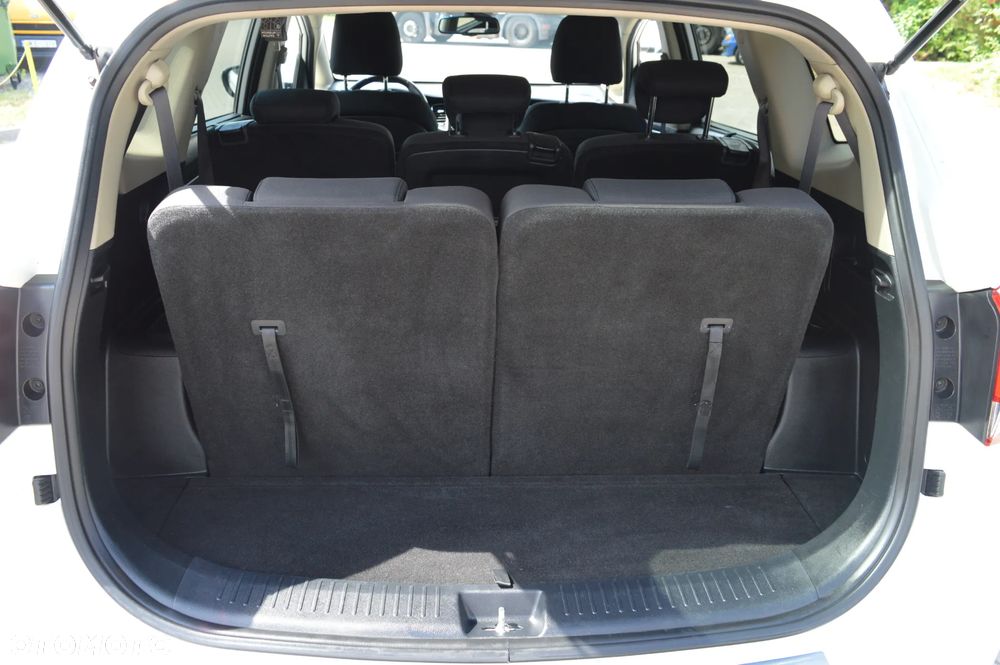 Kia Carens 1.6 GDI Business Line 7os EU6 - 11
