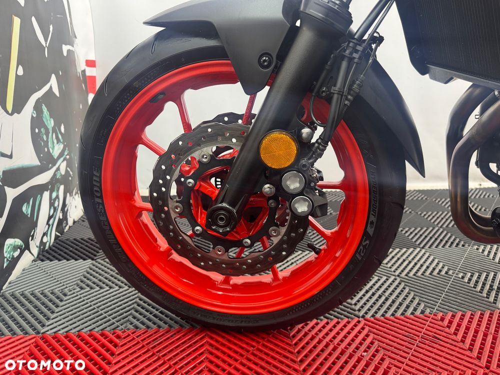 Yamaha MT - 9