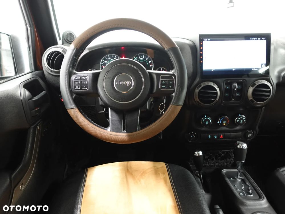 Jeep Wrangler - 27