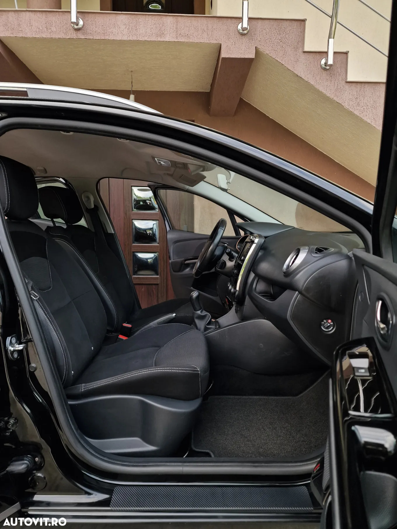 Renault Clio - 26