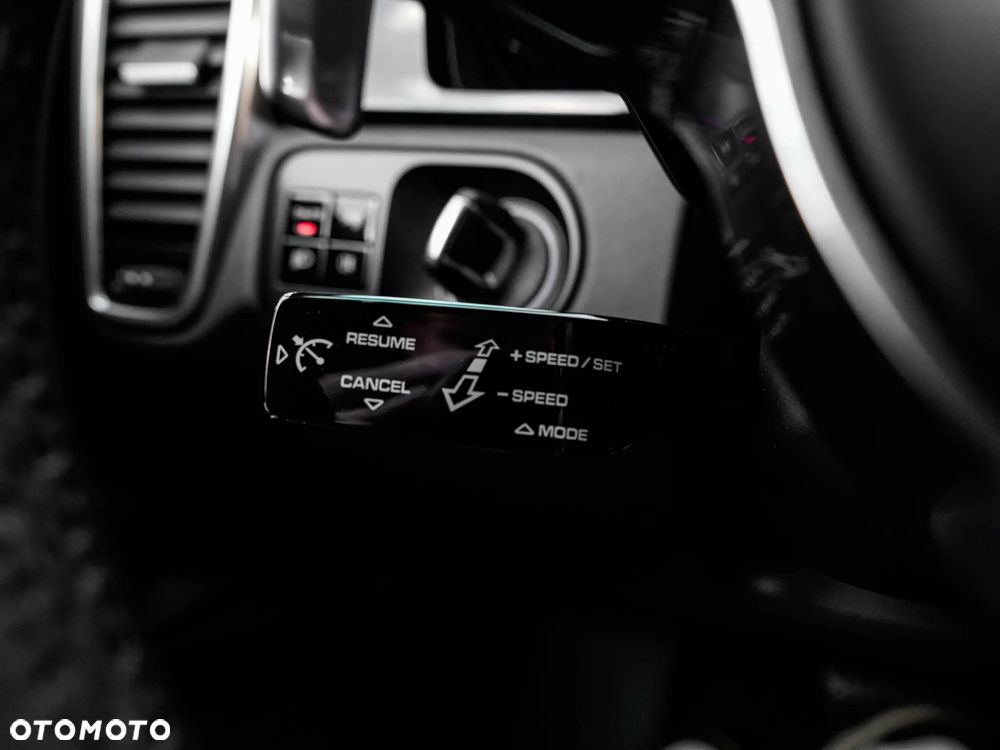 Porsche Cayenne Standard - 22