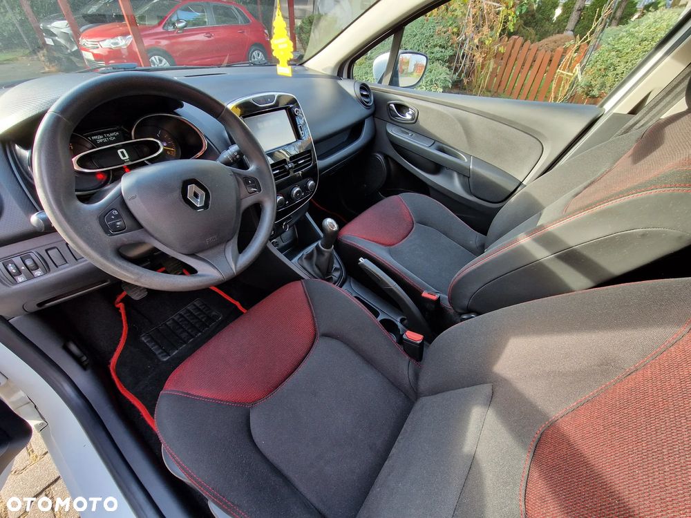 Renault Clio - 7
