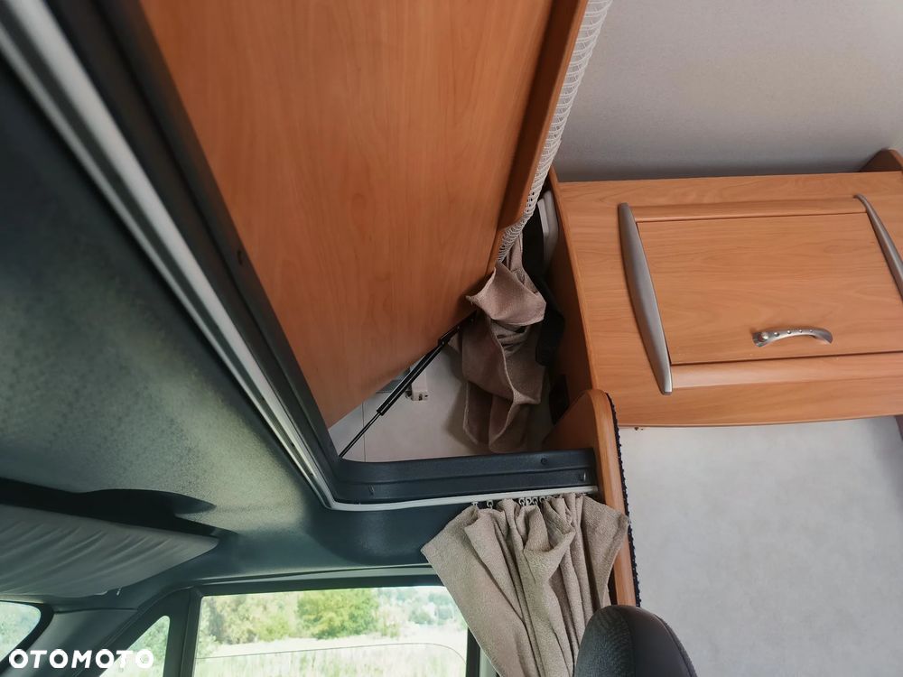 Ford Transit kamper Chausson Flash 03 - 15