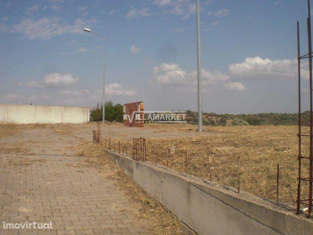 Lote de terreno urbano com 300 m2 e construção iniciada situado em Alv - Grande imagem: 5/6