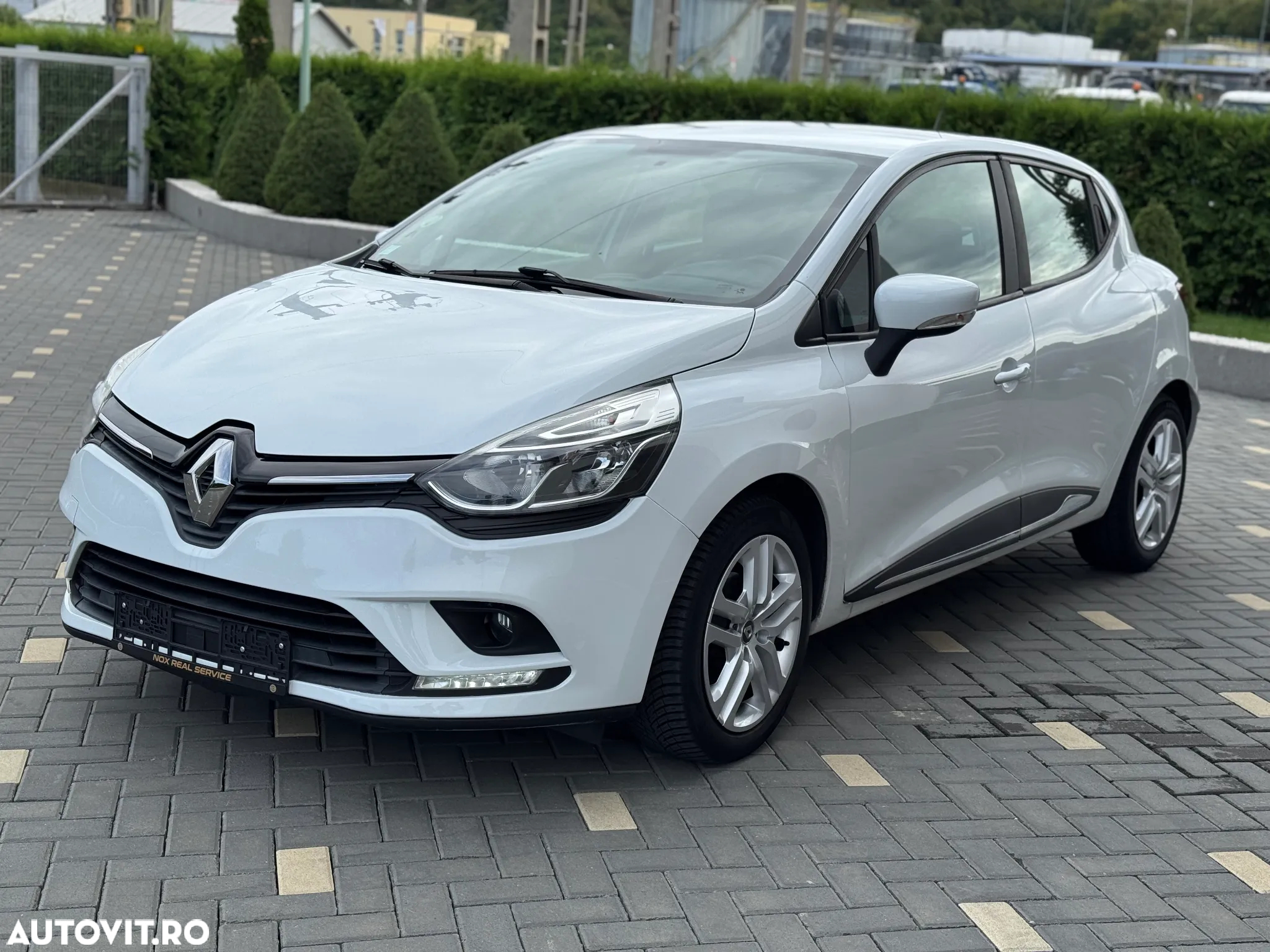 Renault Clio - 7