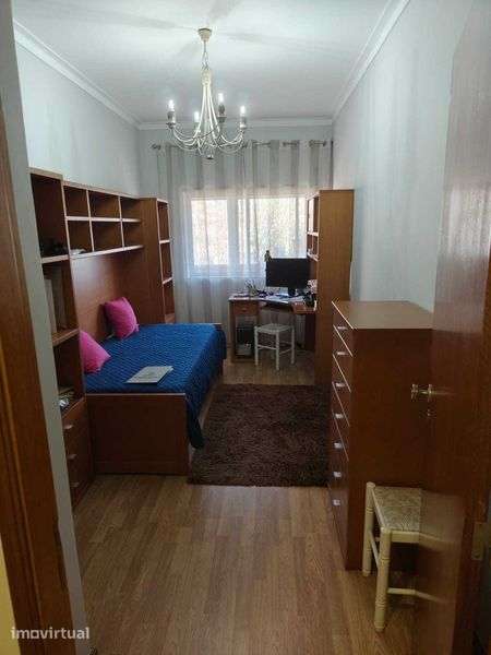 Arrenda-se apartamento T3 na Rua Dr. Francisco Duarte, Braga-S. Vitor - Grande imagem: 3/12