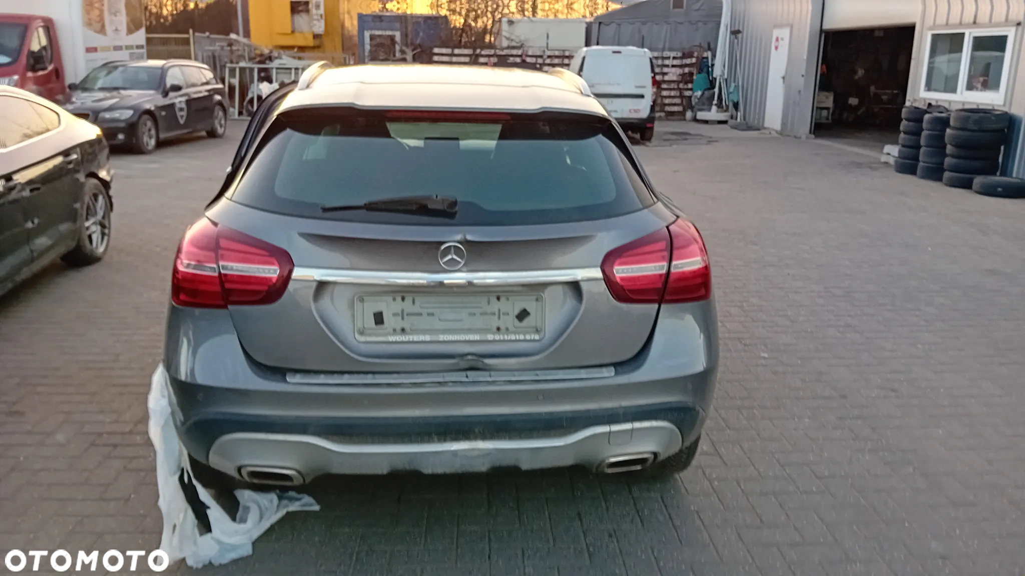 Mercedes-Benz GLA - 10