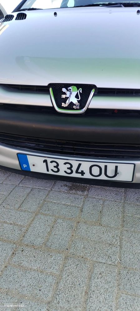 Peugeot 206 1.1 XR - 20