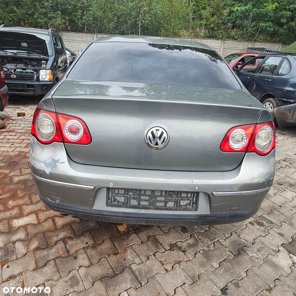Volkswagen Passat B6 pojazd na części: maska, zderzak, drzwi, szyby, lusterka, chłodnica ... - 11