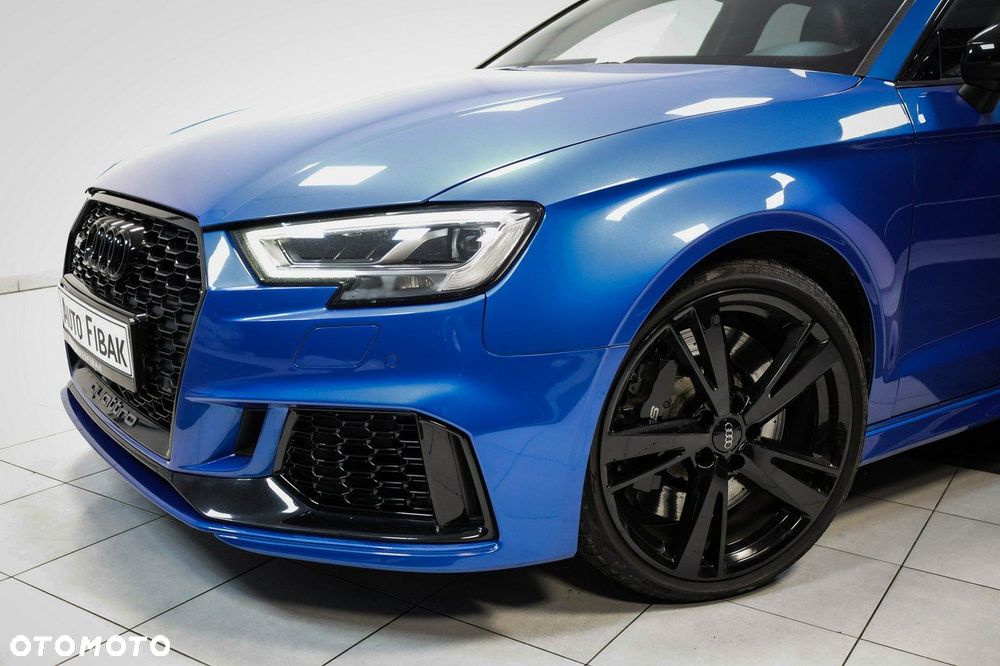 Audi RS3 Limousine - 4