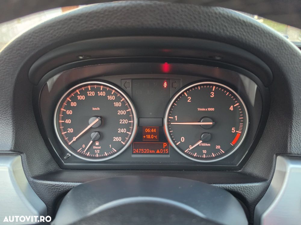 BMW Seria 3 318d DPF Aut. Edition Exclusive - 8