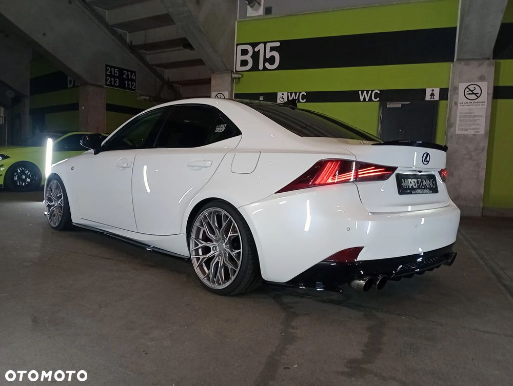 Lexus IS 200t F Sport - 26