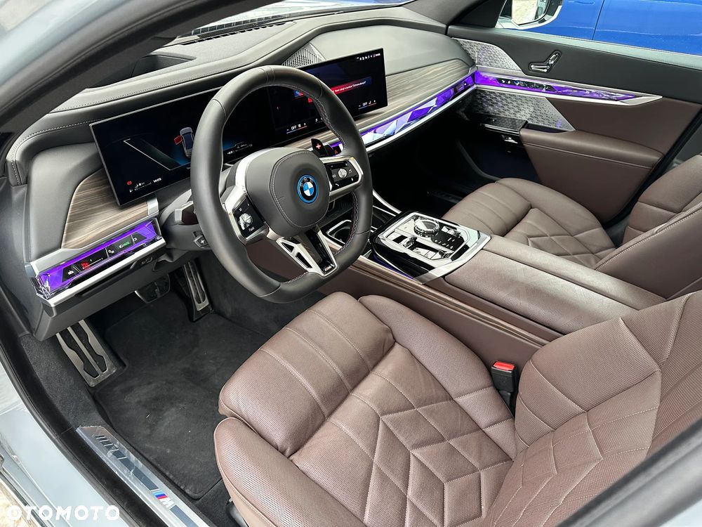 BMW Seria 7 M760e PHEV xDrive sport - 10