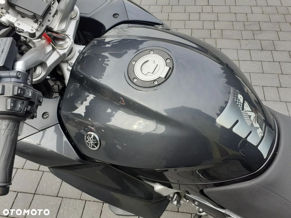 Yamaha FJR - 3