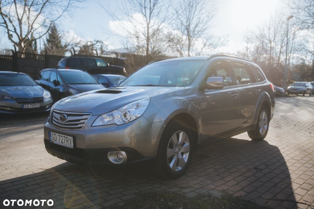 Subaru Outback - 1
