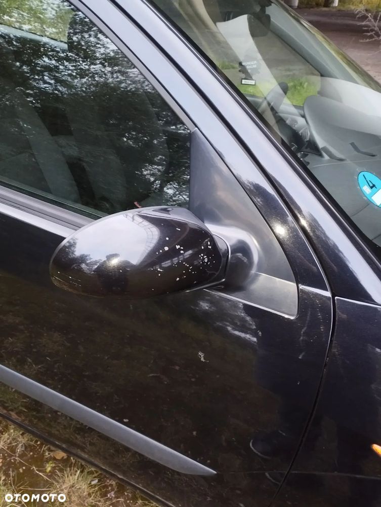Ford Focus 1.6 16V Trend - 22
