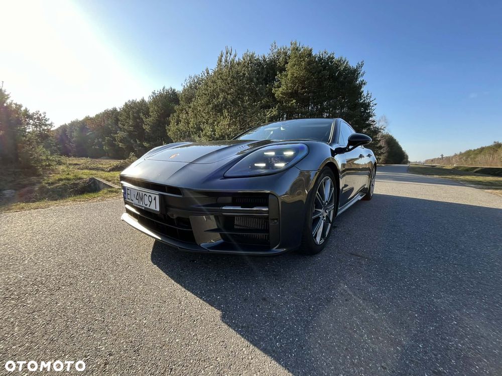 Porsche Panamera - 26