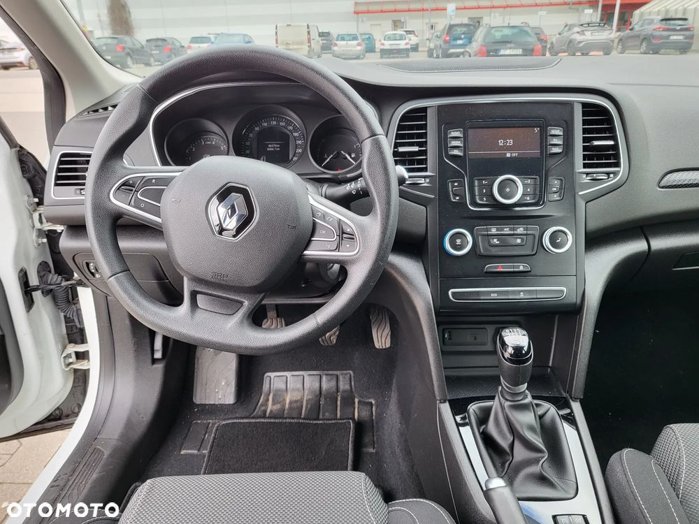 Renault Megane TCe 115 GPF LIFE - 8