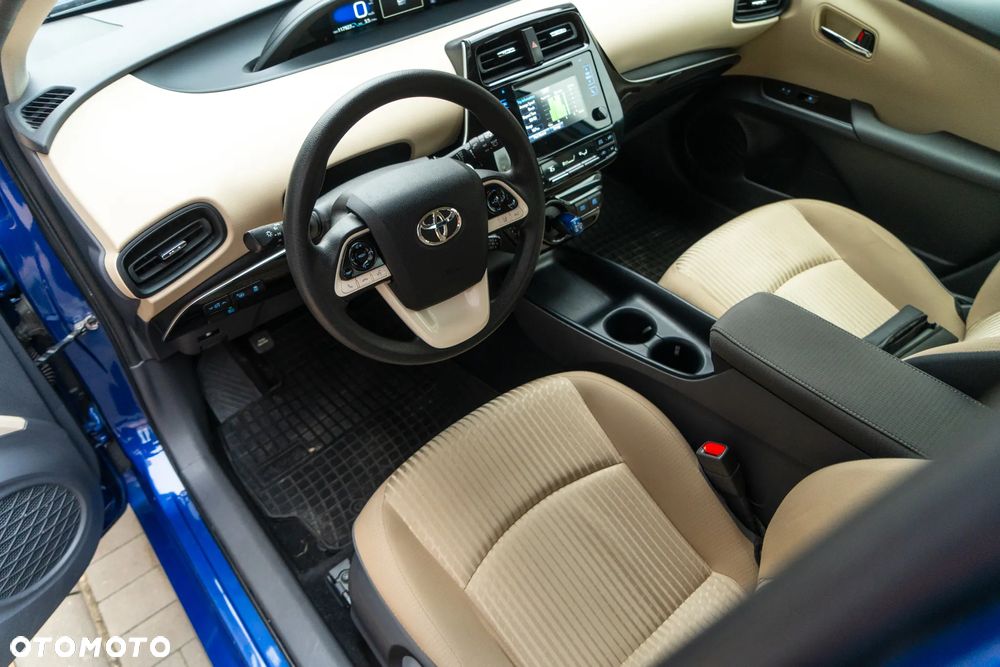 Toyota Prius 1.8 HSD Premium - 28