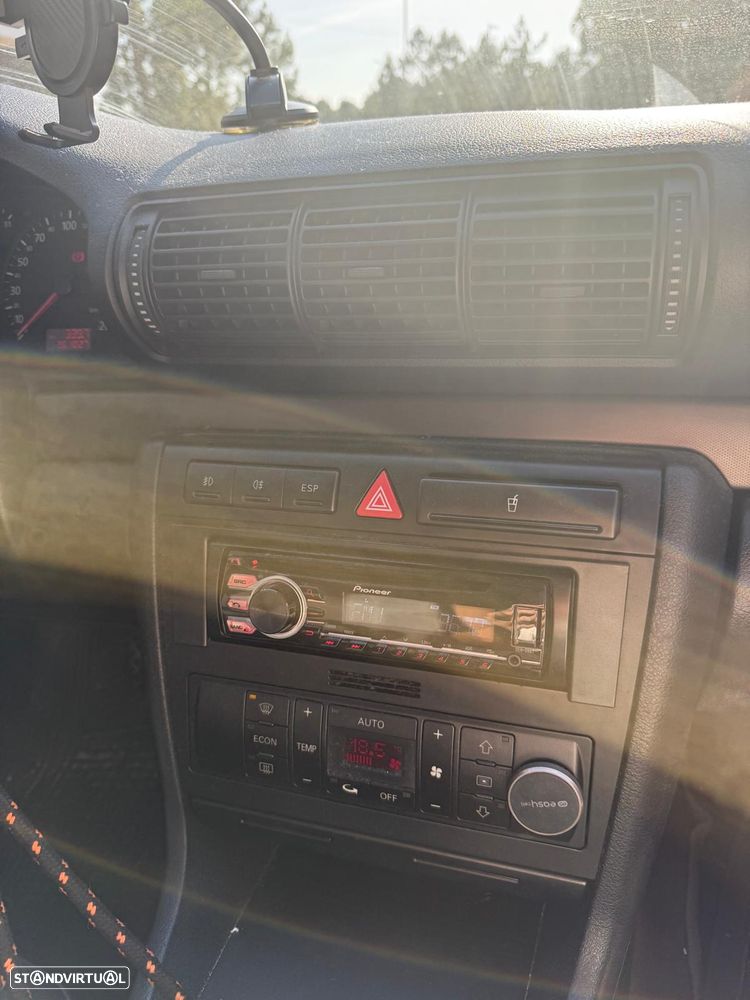 Audi A4 Avant - 9