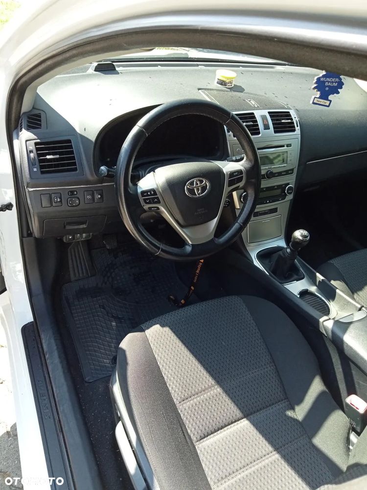 Toyota Avensis 2.0 D-4D Style - 3