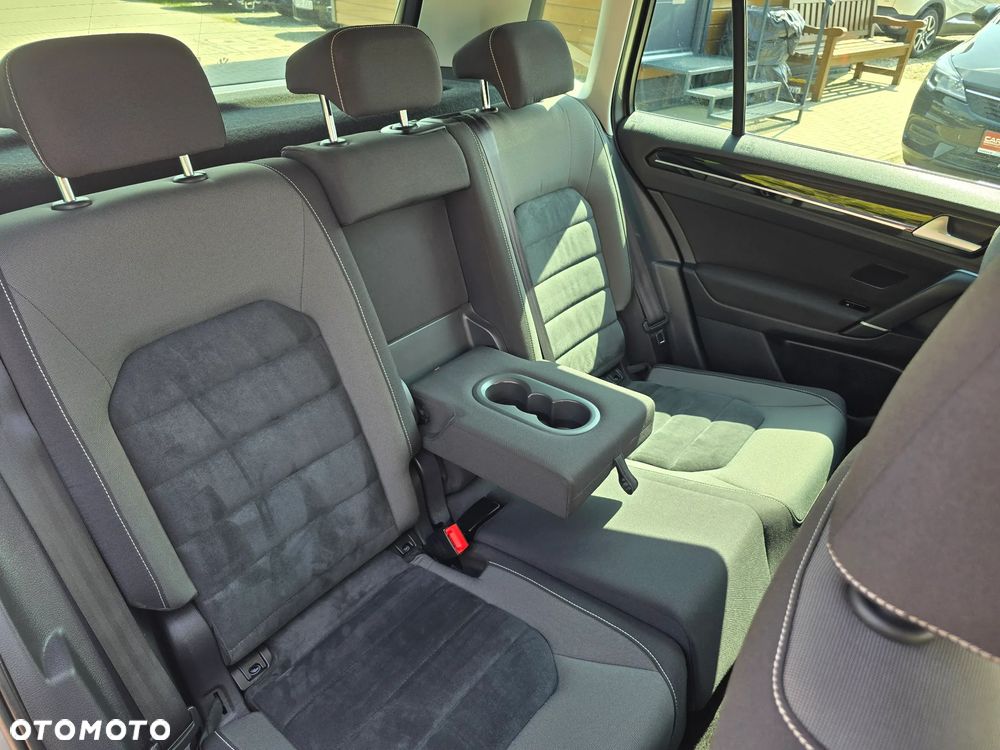 Volkswagen Golf Sportsvan - 14