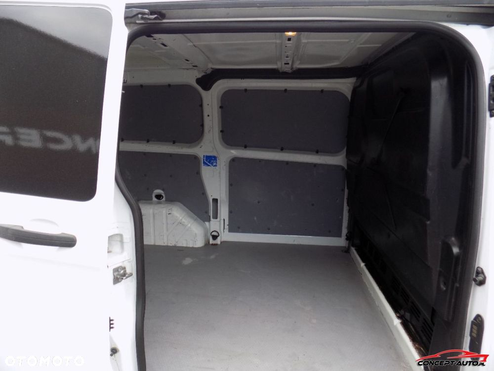 Ford Transit Custom - 23